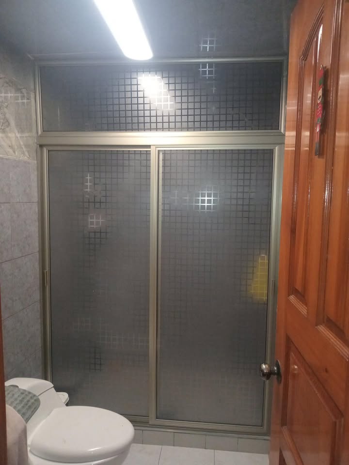 Cancel para regadera en Irapuato