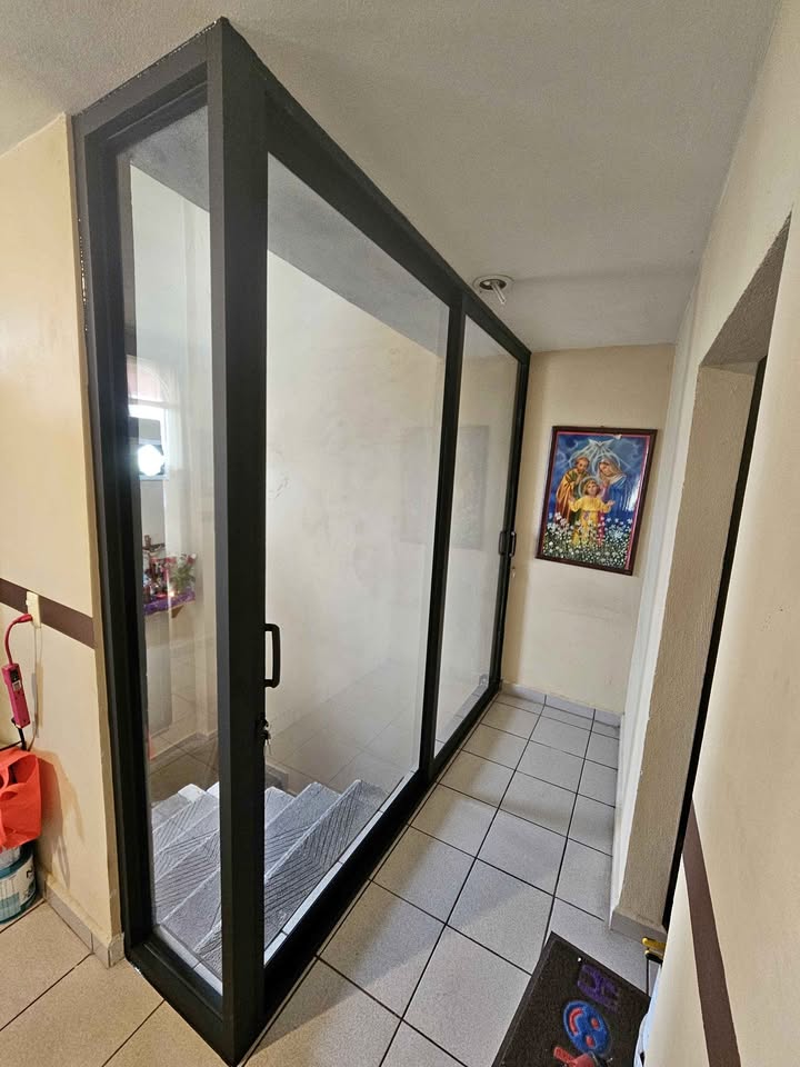 Ventanas y puertas de aluminio en Irapuato