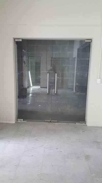 Puertas de cristal para oficinas en Irapuato