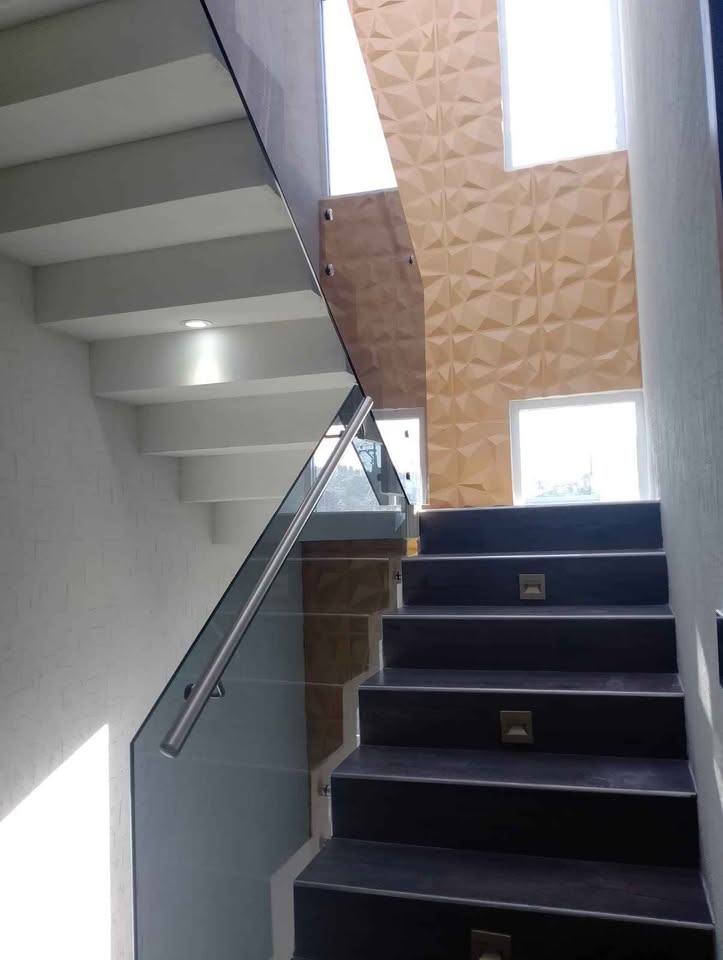 Pasamanos de aluminio para escaleras en Irapuato