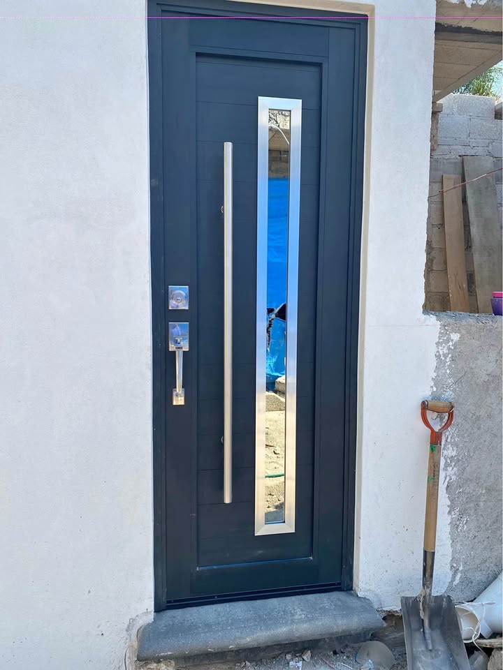 Puertas de aluminio para negocios en Irapuato